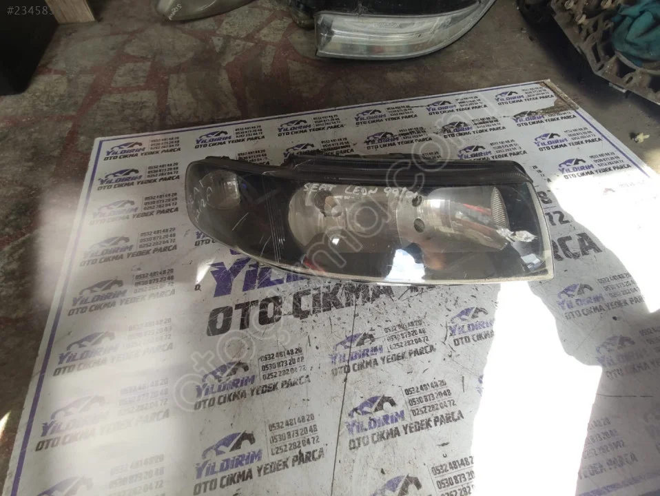 SEAT LEON 99/01 SAĞ FAR
