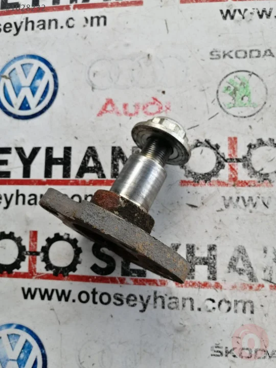 Seat toledo 2013 sağ arka taşıyıcı forya