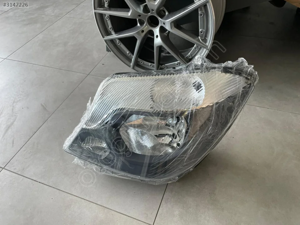 SPRİNTER SOL FAR SIFIR İTHAL