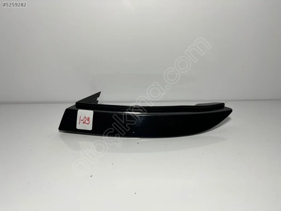 Suzuki Alto Arka Stop Altı Kaşı Sağ 850764232R