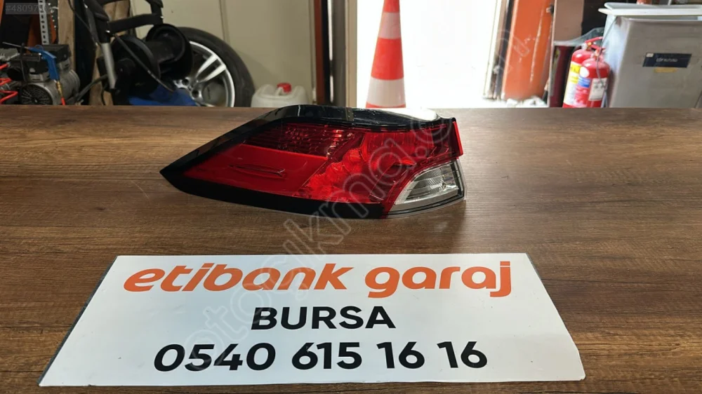 TOYOTA COROLLA CROSS SOL STOP ORJİNAL