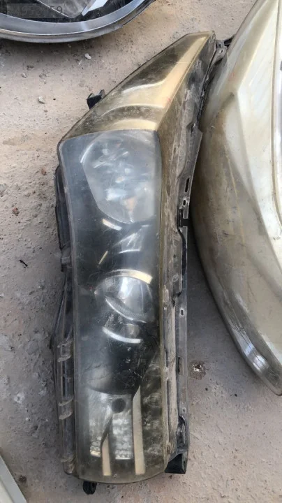 Toyota Corolla Sağ Far