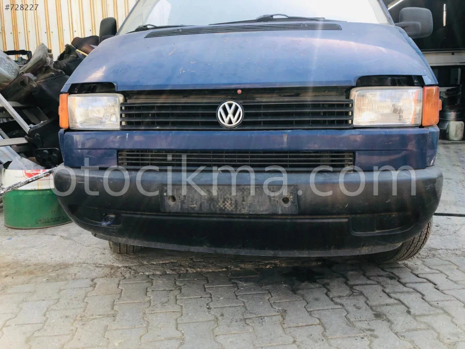 transporter t4 takım far   ve tüm çıkma parçalar