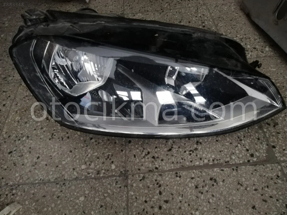 VOLKSWAGEN GOLF 7 SAĞ FAR VE TÜM ÇIKMA PARÇALAR