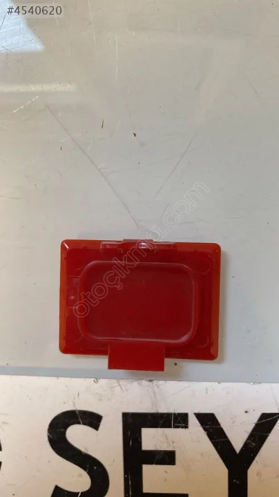 Volkswagen Polo 2017 orta konsol çakmaklık gözü reflektör