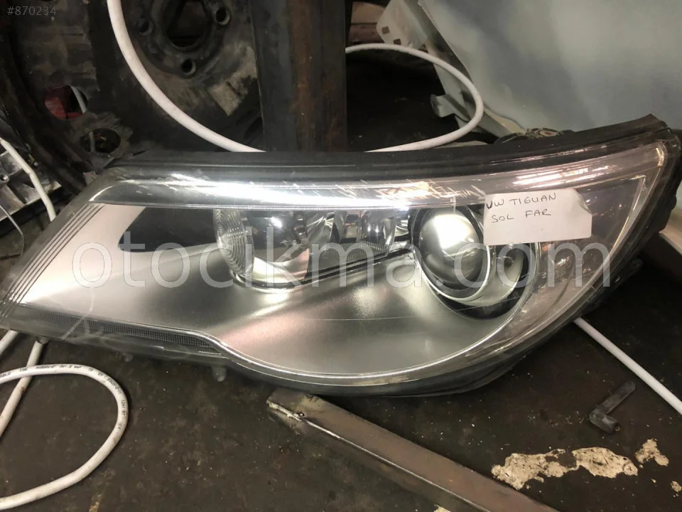 VOLKSWAGEN TİGUAN 2010 SOL FAR VE TÜM ÇIKMA PARÇALAR