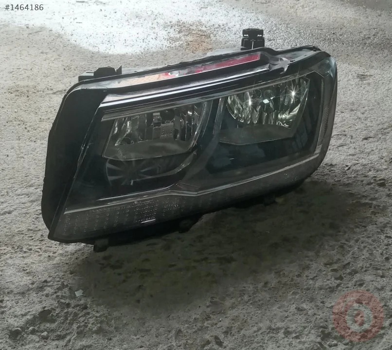 VOLKSWAGEN TİGUAN SAĞ FAR ORJİNAL ÇIKMA PARÇA