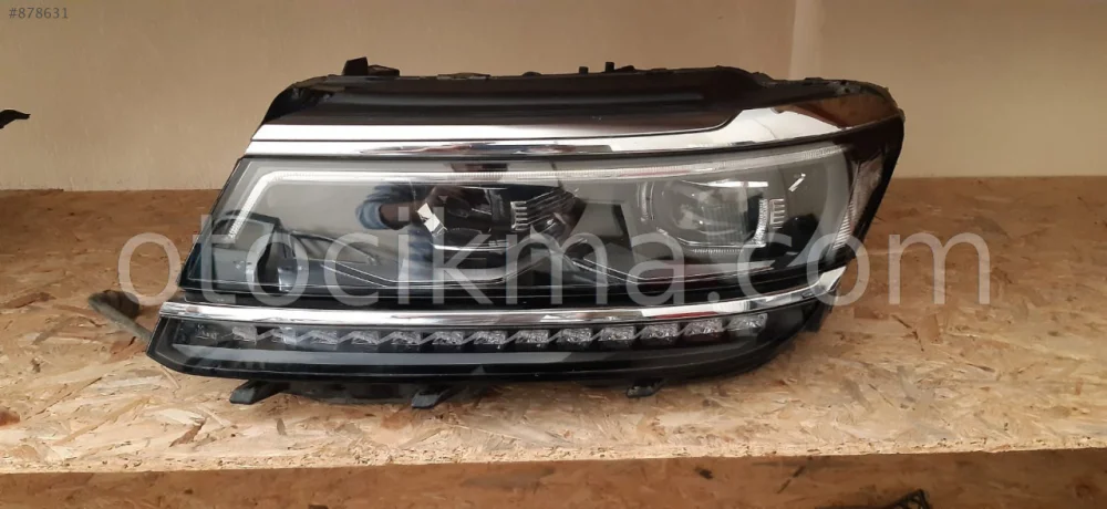 VOLKSWAGEN TİGUAN SOL FAR VE TÜM ÇIKMA PARÇALAR