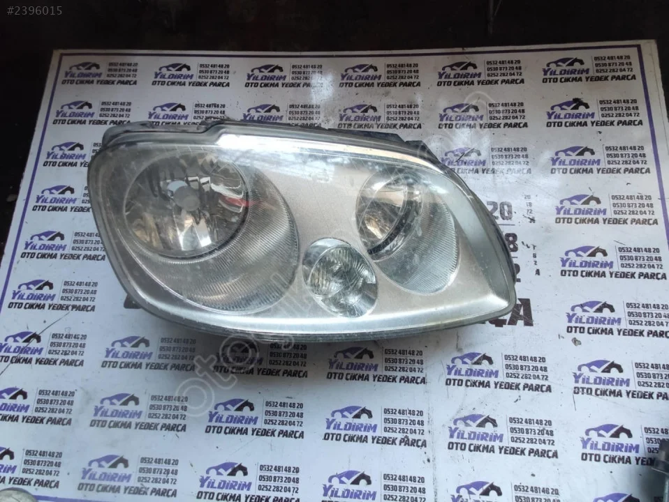 VW CADDY 04-06 SAĞ FAR